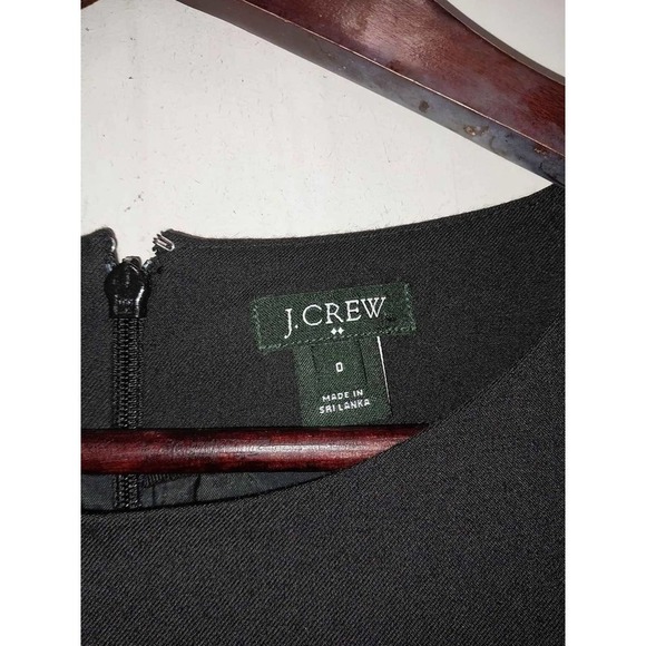 Fitted, Sheath, cap sleeves, black dress by J. Crew. size 0 - Picture 3 of 3
